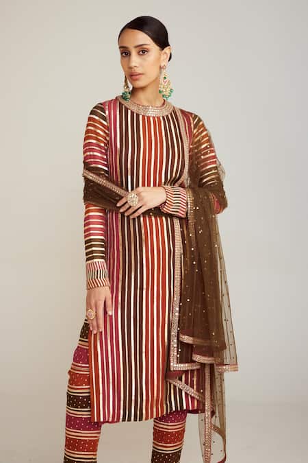 Vvani By Vani Vats_Multi Color Georgette, Silk, Net Gota Patti, Sequins Hand Embroidered Kurta Set _Online_at_Aza_Fashions