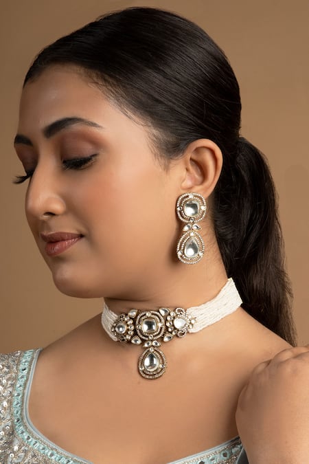 Queens Jewels Kundan & Pearls Embellished Choker Necklace Set 