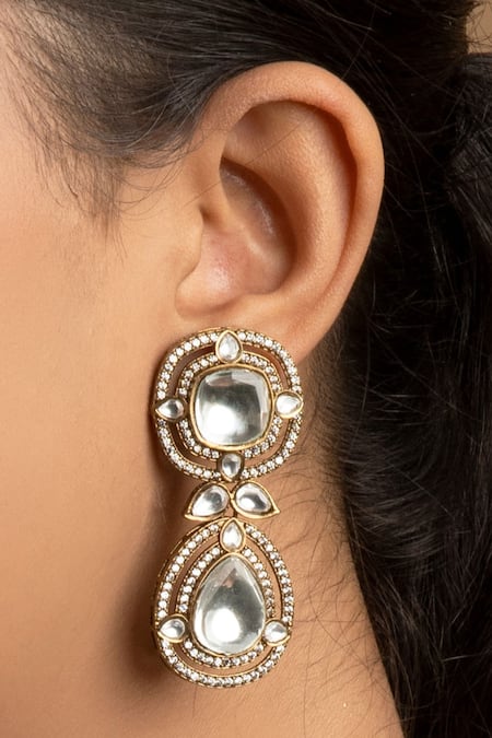 Queens Jewels_White Pearls, Diamonds Kundan And Embellished Choker Necklace Set _Online_at_Aza_Fashions