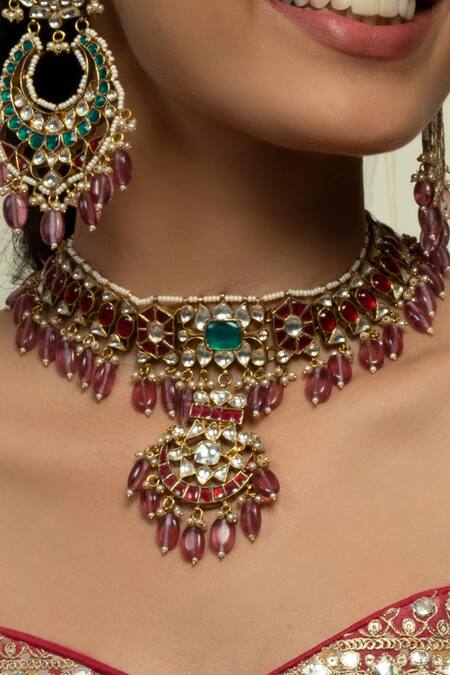 Shop_Queens Jewels_Red Stones Carved Embellished Jewellery Set_Online_at_Aza_Fashions