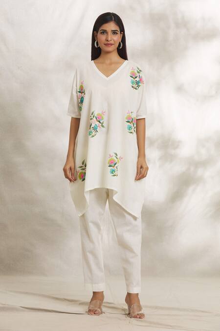 Anaya By Akruthi White Cotton Linen Hand Painted Floral V Neck Kurta And Pant Set Online at Aza Fashions Anaya By Akruthi_White Cotton Linen Hand Painted Floral V Neck Kurta And Pant Set_Online_at_Aza_Fashions
