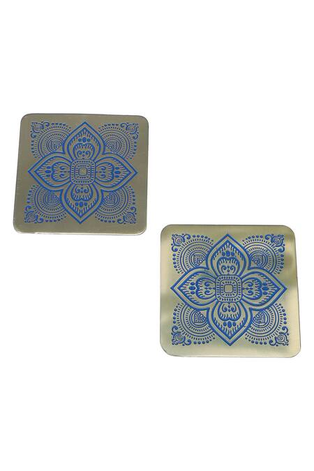 Buy Nakshikathaa - Homeware Gold Brass Gift Hamper Tray Set Online at Aza Fashions Buy_Nakshikathaa - Homeware_Gold Brass Gift Hamper Tray Set_Online_at_Aza_Fashions