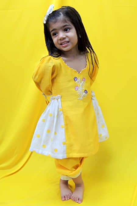 Shop Pankhuri By Priyanka Yellow Chanderi Sequins Polka Dot Print Side Panel Kurta With Harem Pant at Aza Fashions Shop_Pankhuri By Priyanka_Yellow Chanderi Sequins Polka Dot Print Side Panel Kurta With Harem Pant _at_Aza_Fashions