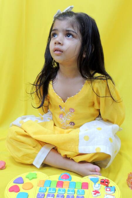 Shop Pankhuri By Priyanka Yellow Chanderi Sequins Polka Dot Print Side Panel Kurta With Harem Pant Online at Aza Fashions Shop_Pankhuri By Priyanka_Yellow Chanderi Sequins Polka Dot Print Side Panel Kurta With Harem Pant _Online_at_Aza_Fashions