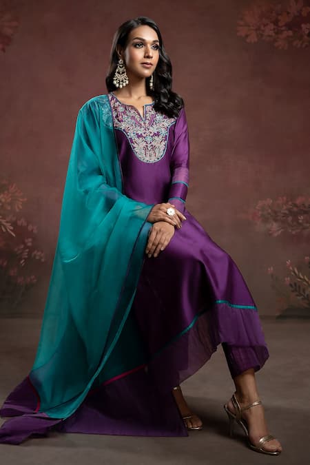The Aarya Purple Chanderi, Viscose Embroidery, Sequins, Beads Split V-neck Kurta Pant Set at Aza Fashions The Aarya_Purple Chanderi, Viscose Embroidery, Sequins, Beads Split V-neck Kurta Pant Set _at_Aza_Fashions