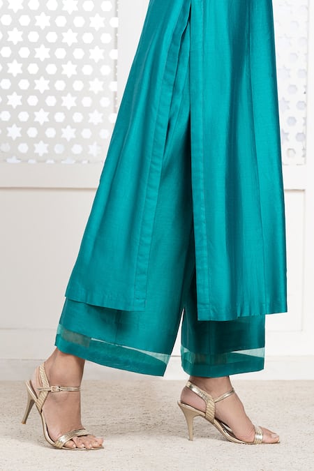 Shop The Aarya Green Chanderi, Viscose Beads Square Neck Embroidered Kurta Set Online at Aza Fashions Shop_The Aarya_Green Chanderi, Viscose Beads Square Neck Embroidered Kurta Set _Online_at_Aza_Fashions