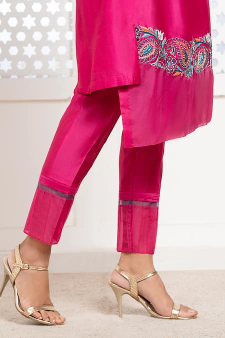 The Aarya Pink Chanderi, Viscose Sequins, Beads Split V-neck Embroidered Kurta Pant Set at Aza Fashions The Aarya_Pink Chanderi, Viscose Sequins, Beads Split V-neck Embroidered Kurta Pant Set _at_Aza_Fashions