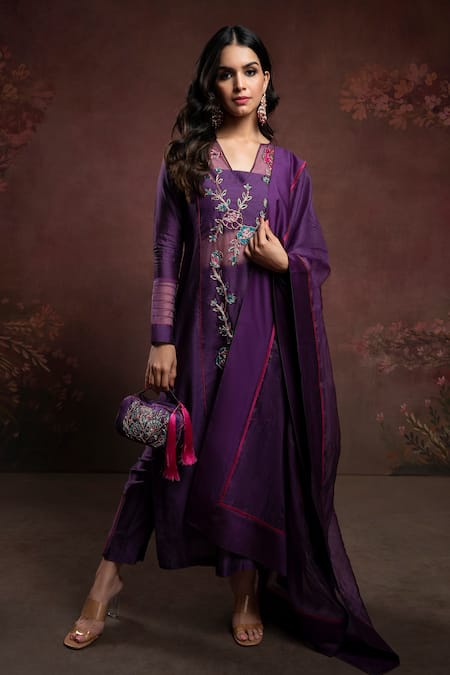 The Aarya Panel Embroidered Kurta Pant Set 