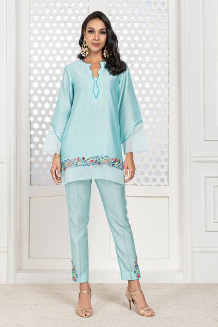 Buy_The Aarya_Blue Chanderi, Viscose Beads, Embroidery Split V-neck Hem Short Kurta Pant Set _Online_at_Aza_Fashions
