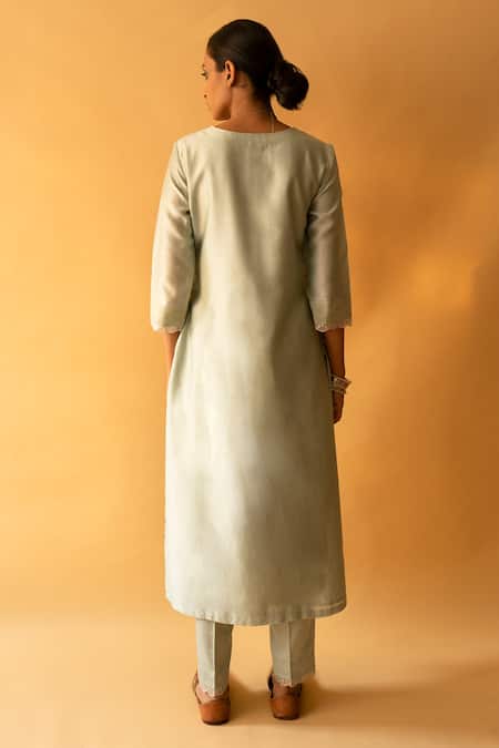 Apeksha Jain Label Aari Embroidered Kurta Pant Set 