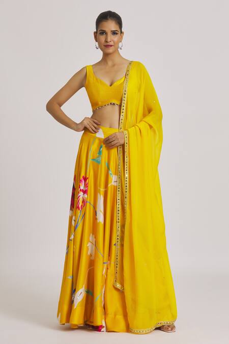 Shop_Kaia_Yellow Chanderi, Linen, Organza Embroidery V-neck Floral Print Lehenga Set_Online_at_Aza_Fashions