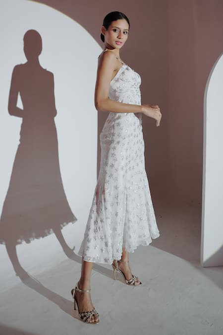 Amrta By Guneet Kondal White Viscose Sequins Sweetheart Neck Starry Embellished Slit Maxi Dress Online at Aza Fashions Amrta By Guneet Kondal_White Viscose Sequins Sweetheart Neck Starry Embellished Slit Maxi Dress _Online_at_Aza_Fashions