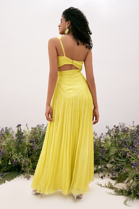 Amrta By Guneet Kondal Yellow Chiffon, Viscose One Shoulder Hand-ruched Maxi Dress Online at Aza Fashions Amrta By Guneet Kondal_Yellow Chiffon, Viscose One Shoulder Hand-ruched Maxi Dress _Online_at_Aza_Fashions