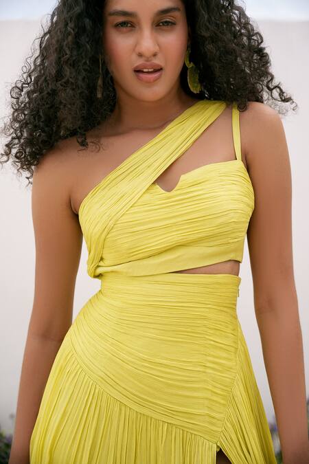 Amrta By Guneet Kondal Yellow Chiffon, Viscose One Shoulder Hand-ruched Maxi Dress at Aza Fashions Amrta By Guneet Kondal_Yellow Chiffon, Viscose One Shoulder Hand-ruched Maxi Dress _at_Aza_Fashions