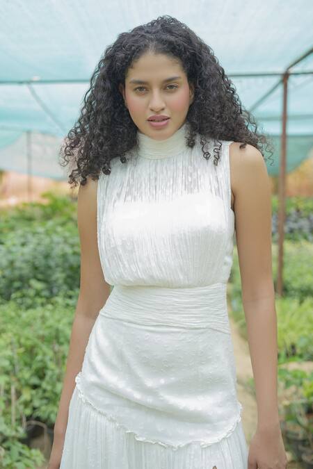 Amrta By Guneet Kondal_White Viscose Turtle Neck Peru Breeze Flared Midi Dress_Online_at_Aza_Fashions