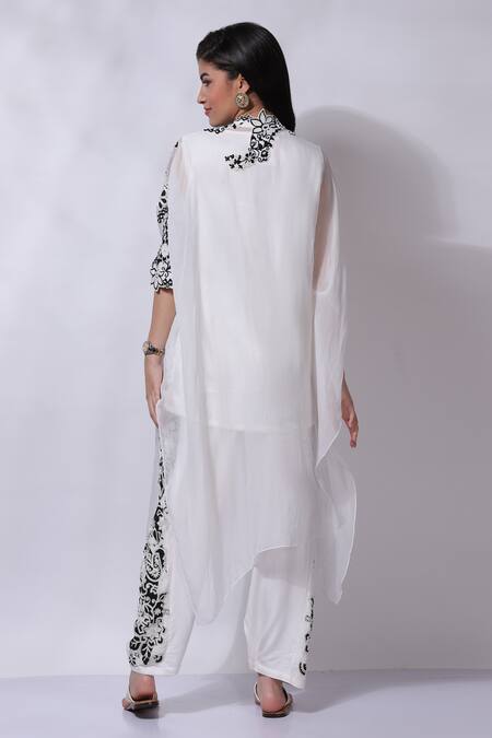 Sonali Gupta Aari Embroidered Pocho Pant Set 