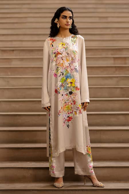 Buy_AK-OK_Grey Silk Embroidery Round Neck Botanic Print Kurta With Trouser _Online_at_Aza_Fashions