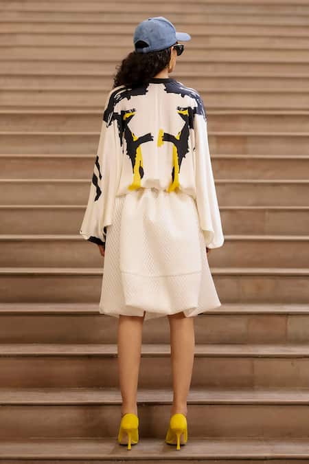 Shop AK-OK Cream Silk V-neck Abstract Print Crop Top at Aza Fashions Shop_AK-OK_Cream Silk V-neck Abstract Print Crop Top _at_Aza_Fashions