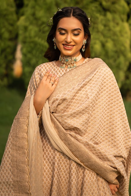 Buy_Safaa_Ivory Velour, Velvet Cut Work, Tassels, Zari Azara Floral Woven Anarkali Set _Online_at_Aza_Fashions