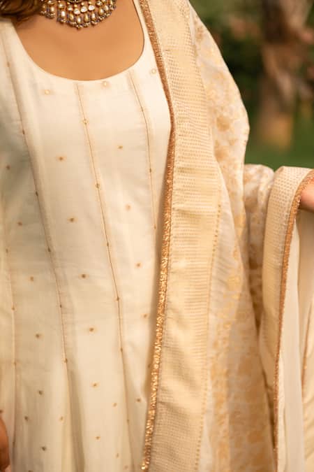 Buy_Safaa_White Velvet Embroidery, Lace Warda Anarkali Set With Woven Dupatta _Online_at_Aza_Fashions