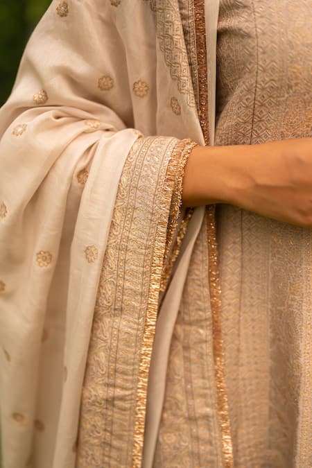 Safaa_Ivory Velvet, Velour Embroidery, Zari, Lace Zunaira Woven Anarkali Pant Set _at_Aza_Fashions