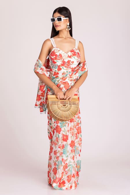 Tanu Malhotra Multi Color Organza, Floral Digital Print Saree With Unstitched Blouse Piece at Aza Fashions Tanu Malhotra_Multi Color Organza, Floral Digital Print Saree With Unstitched Blouse Piece_at_Aza_Fashions