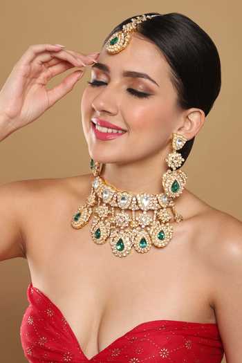 Buy Green Semi Precious Emerald Stones Embellished Jewellery Set by Mae  Jewellery By Neelu Kedia Online at Aza Fashions.