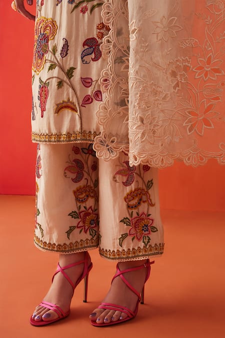 Chandrima_Ivory Silk Organza Cut Work Blossom Dupatta _Online_at_Aza_Fashions
