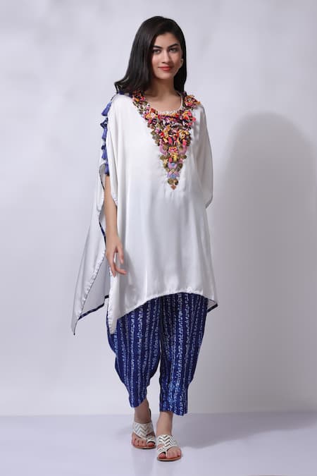 Sonali Gupta Embroidered Poncho & Pant Set 