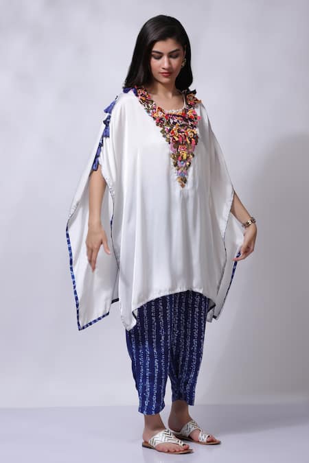 Sonali Gupta_Blue Silk Embroidered Floral Round Poncho And Pant Set  _at_Aza_Fashions