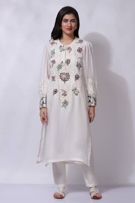 Sonali Gupta_White 50% Silk Embroidered Aari Floral Straight Kurta And Pant Set  _Online_at_Aza_Fashions