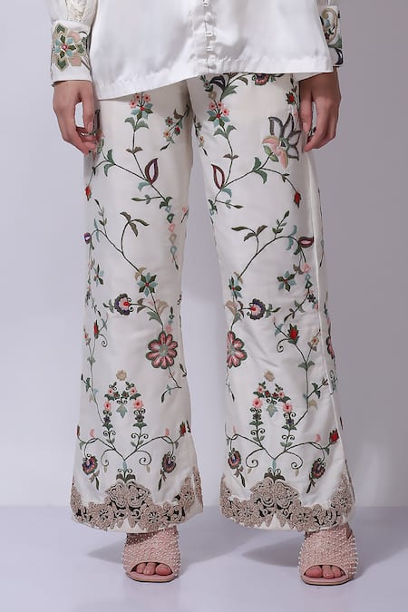 Buy_Sonali Gupta_White 50% Silk Embroidered Aari Turtle Shirt And Pant Set  _Online_at_Aza_Fashions