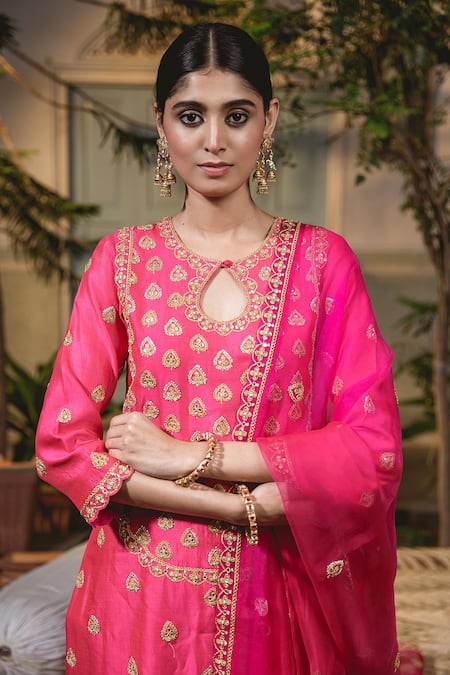 Surbhi Shah Red Gota Embellished Kurta Pant Set Online at Aza Fashions Surbhi Shah_Red Gota Embellished Kurta Pant Set _Online_at_Aza_Fashions