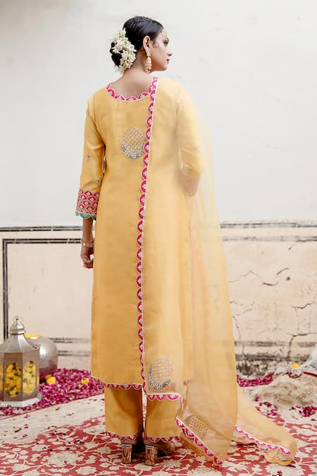 Shop Surbhi Shah Yellow Pure Silk Embroidered Resham Round Scalloped Kurta Pant Set at Aza Fashions Shop_Surbhi Shah_Yellow Pure Silk Embroidered Resham Round Scalloped Kurta Pant Set _at_Aza_Fashions