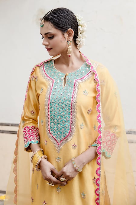 Surbhi Shah Yellow Pure Silk Embroidered Resham Round Scalloped Kurta Pant Set at Aza Fashions Surbhi Shah_Yellow Pure Silk Embroidered Resham Round Scalloped Kurta Pant Set _at_Aza_Fashions