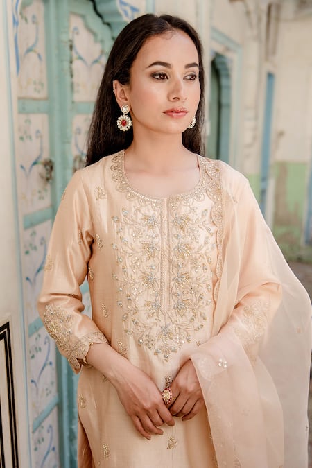 Surbhi Shah Beige Pure Spun Silk Hand Embroidered Zardozi Work Round Neck Kurta Sharara Set Online at Aza Fashions Surbhi Shah_Beige Pure Spun Silk Hand Embroidered Zardozi Work Round Neck Kurta Sharara Set _Online_at_Aza_Fashions