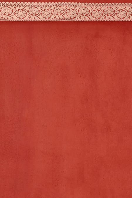 Naaritva India_Black Handloom Floral Pattern Handwoven Banarasi Saree With Running Blouse _Online_at_Aza_Fashions