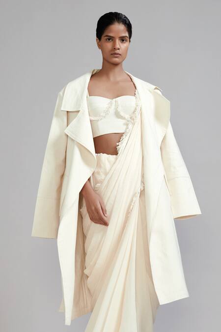 MATI_1_Off White Cotton Open Neck Fringed Border Saree Set With Trench Jacket _Online_at_Aza_Fashions