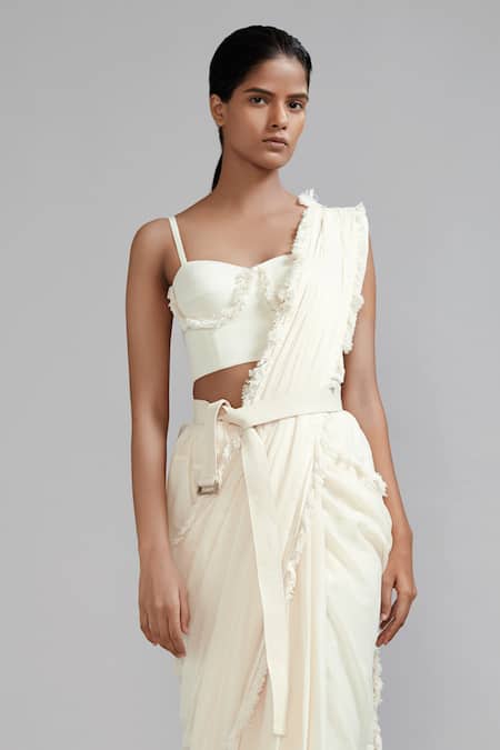 Mati Off White Cotton Fringed Border Saree With Corset Online at Aza Fashions Mati_Off White Cotton Fringed Border Saree With Corset _Online_at_Aza_Fashions