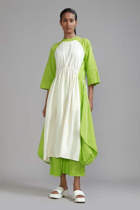 MATI_Off White 100% Cotton Round Color Block Tunic _Online_at_Aza_Fashions