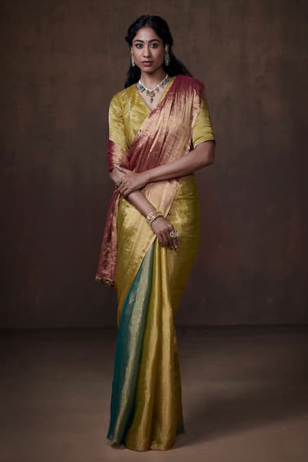 Dressfolk Handwoven Zari Saree 