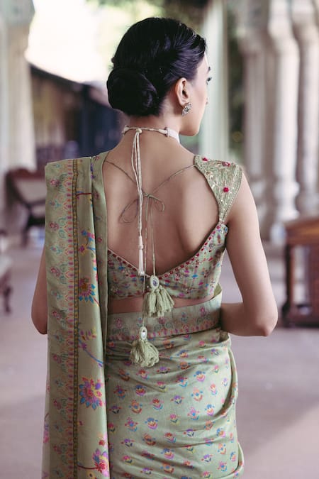 Drishti & Zahabia Floral Print Saree With Blouse 