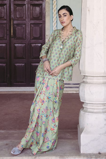 Drishti & Zahabia Green Silk, Crepe Embroidery, Sequins Printed Kurta And Cowl Draped Skirt Set Online at Aza Fashions Drishti & Zahabia_Green Silk, Crepe Embroidery, Sequins Printed Kurta And Cowl Draped Skirt Set _Online_at_Aza_Fashions