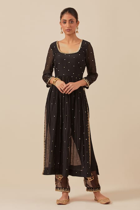 Ikshita Choudhary Black Chanderi Embroidered Sequin Scoop Anarkali And Pant Set 