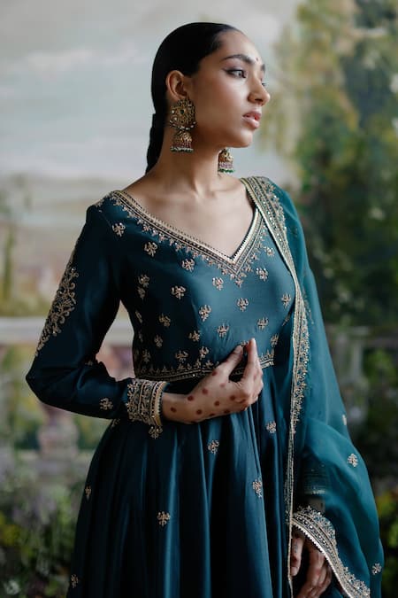 Buy_Jigar Mali_Emerald Green Chanderi, Organza, Polyester Floral Embroidered Anarkali Set _Online_at_Aza_Fashions