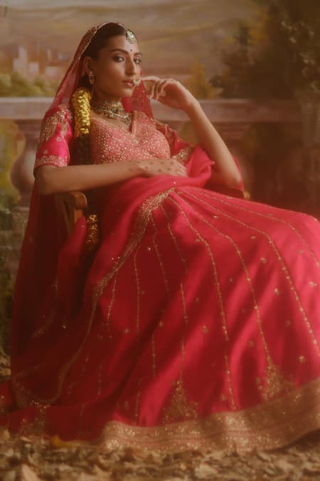 Buy Jigar Mali Pink Silk, Organza Sequins, Embroidery, Beads V-neck Raw Bridal Lehenga Set Buy_Jigar Mali_Pink Silk, Organza Sequins, Embroidery, Beads V-neck Raw Bridal Lehenga Set