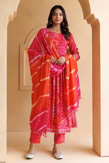 Geroo Jaipur_Pink Cotton, Rayon, Silk Embroidery Split V-neck Thread Work Kurta Pant Set_Online_at_Aza_Fashions