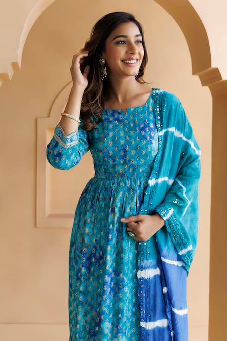 Shop_Geroo Jaipur_Blue Cotton, Silk, Rayon Embroidery Thread Kurta Set _Online_at_Aza_Fashions