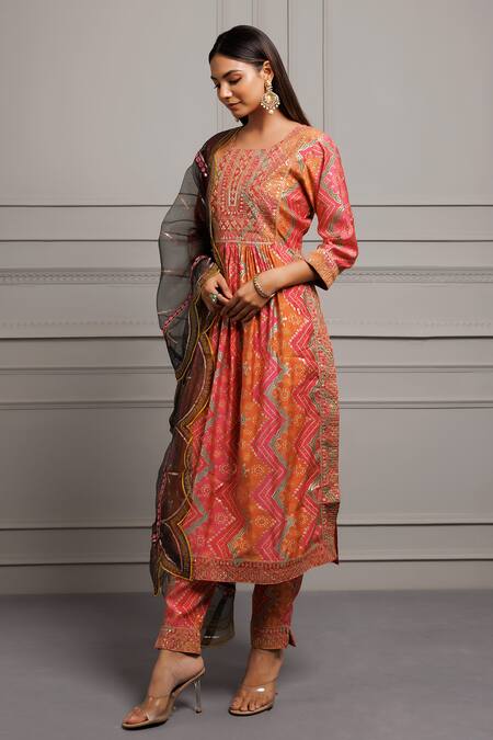 Buy_Geroo Jaipur_Pink Silk, Organza Embroidery, Sequins Round Neck Bandhani Print Kurta Pant Set_Online_at_Aza_Fashions