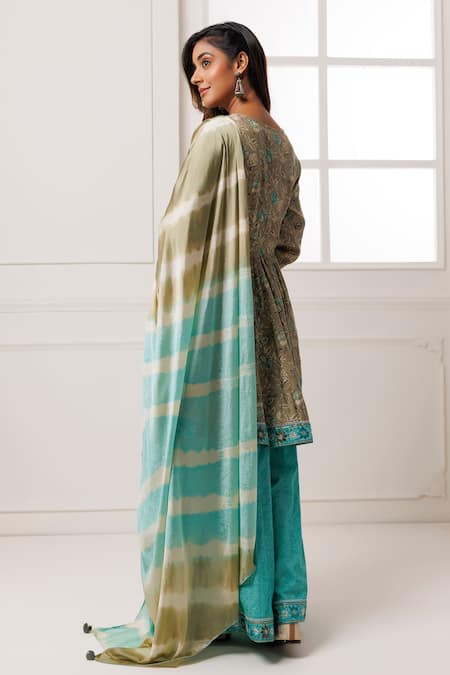 Geroo Jaipur Floral Pattern Kurta Palazzo Set 